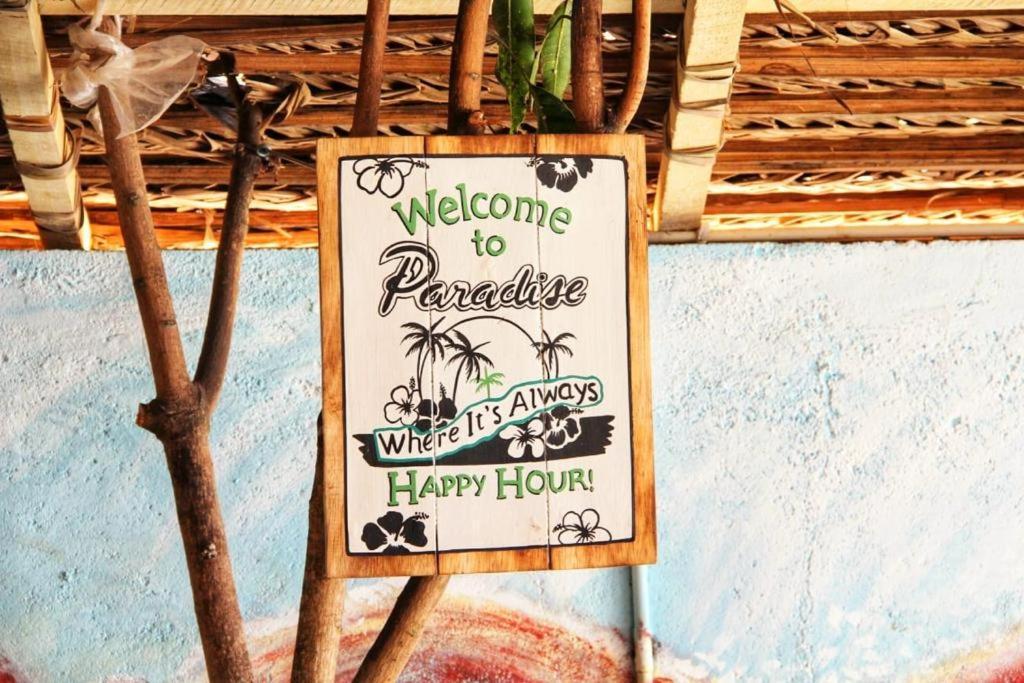 Vitamin Sea Hostel Inn Диквела Екстериор снимка