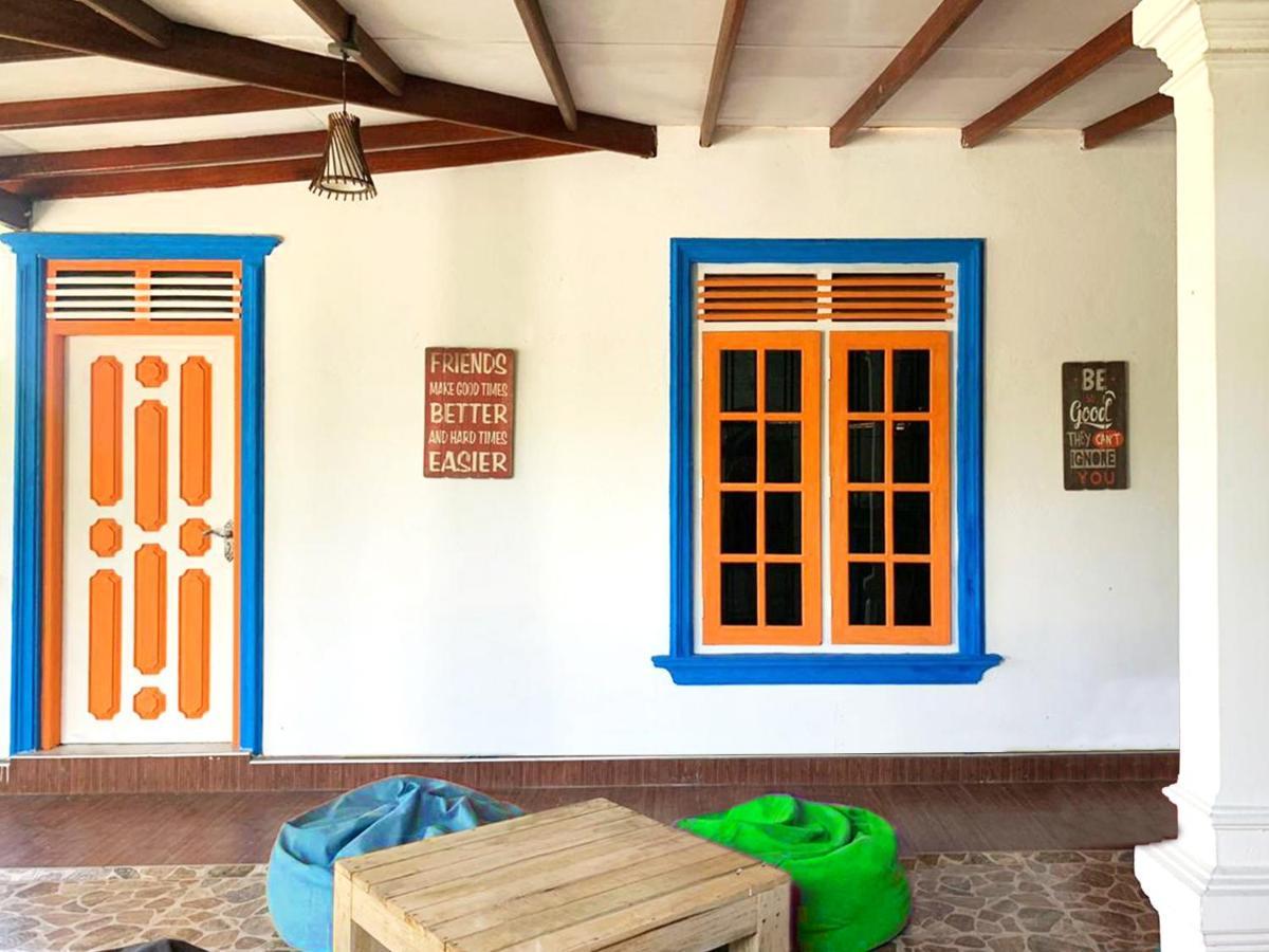 Vitamin Sea Hostel Inn Диквела Екстериор снимка