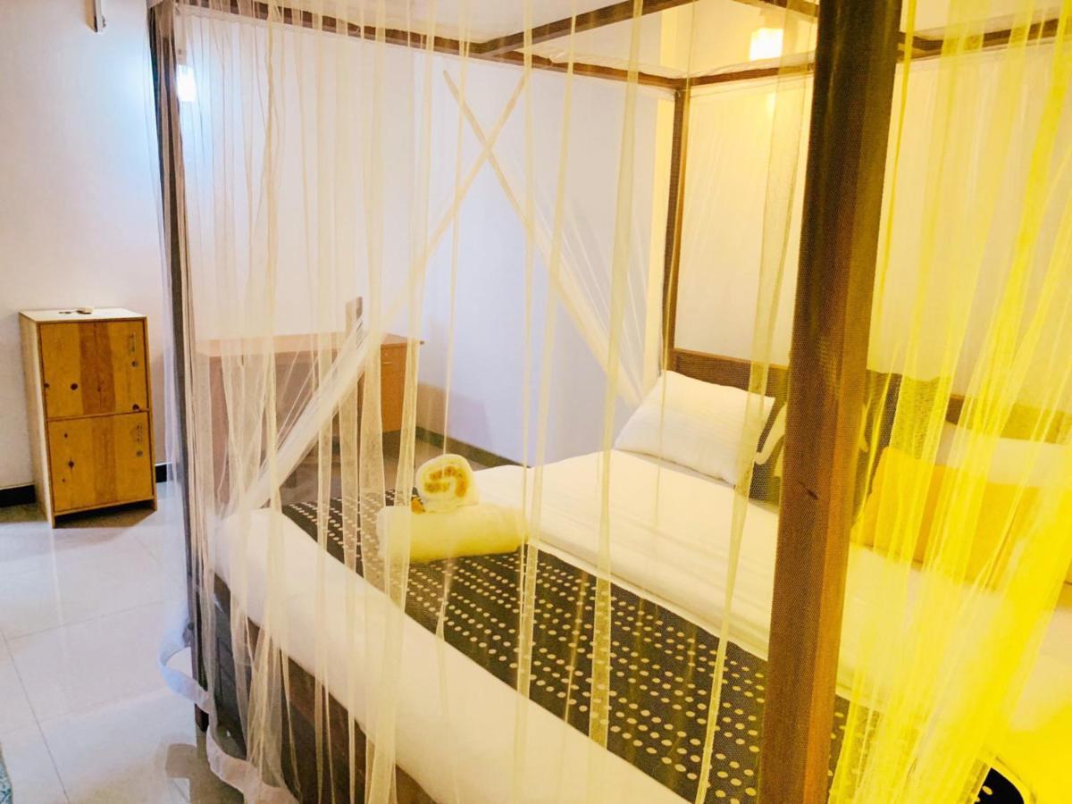Vitamin Sea Hostel Inn Диквела Екстериор снимка