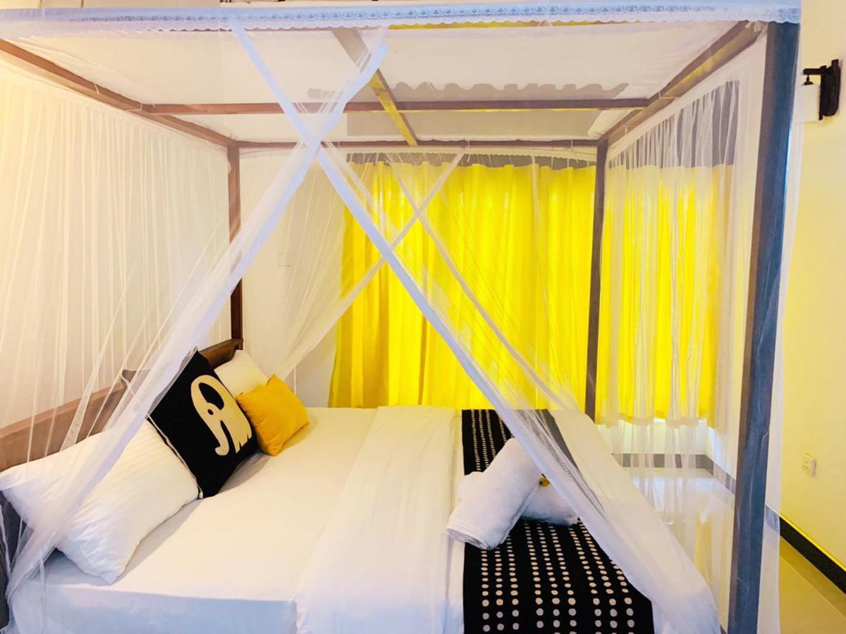 Vitamin Sea Hostel Inn Диквела Екстериор снимка